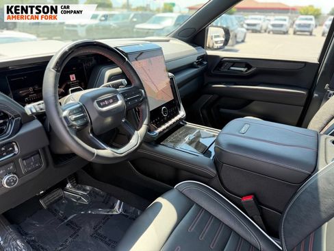 Used 2025 GMC Yukon AT4 Ultimate w/ LPO, Floor Liner Package AWD/4WD image 31