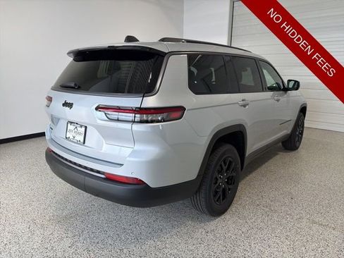 New 2026 Jeep Grand Cherokee L 4WD image 3