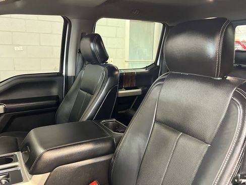 Used 2018 Ford F150 Lariat image 16