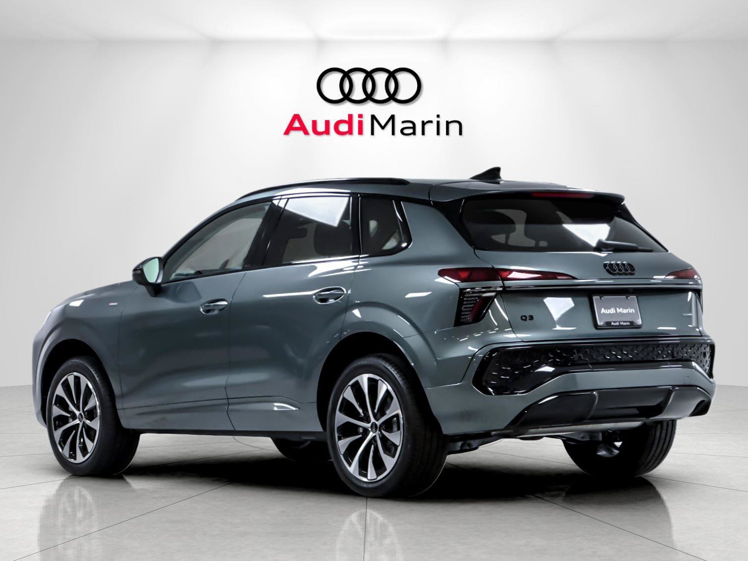 New 2026 Audi Q3 quattro 2.0T AWD/4WD image 3