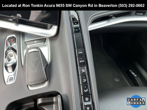 Used 2021 Chevrolet Corvette Stingray w/ Z51 Performance Package image 24