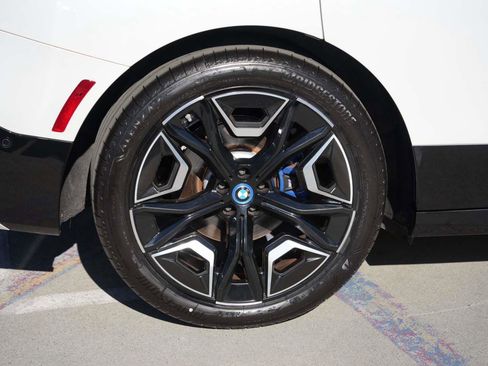 Certified 2023 BMW iX M60 image 6