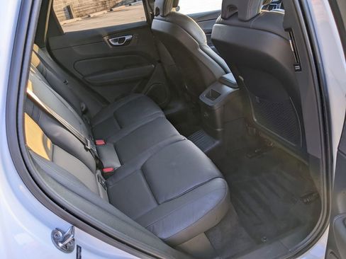 Certified 2024 Volvo XC60 T8 Plus w/ Protection Package Premier AWD/4WD image 25