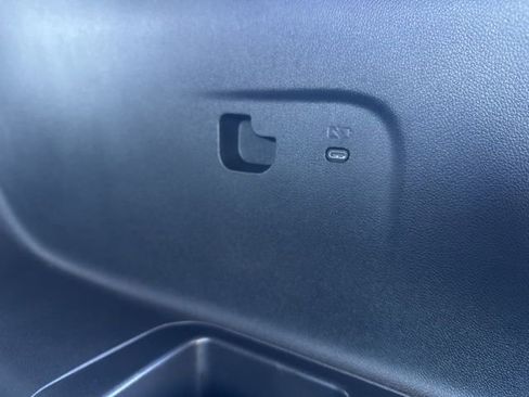 Used 2025 Buick Enclave Sport Touring image 53