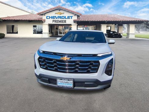 New 2026 Chevrolet Equinox LT w/ Safety and Technology Package image 3