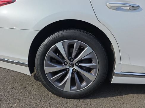 Used 2018 Lexus LS 500 AWD w/ Accessory Package (Z1) image 12