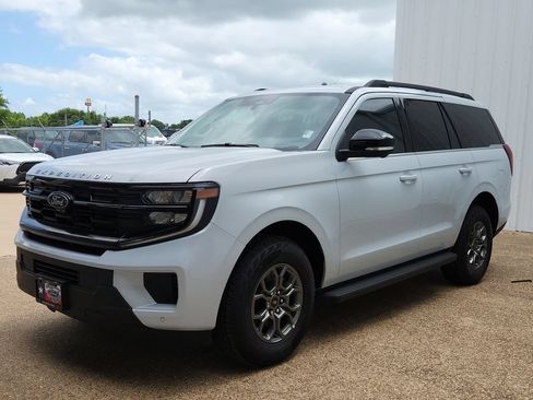 New 2026 Ford Expedition Active RWD image 28