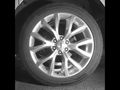 Used 2018 Ford Expedition Max Limited w/ Equipment Group 302A AWD/4WD image 12