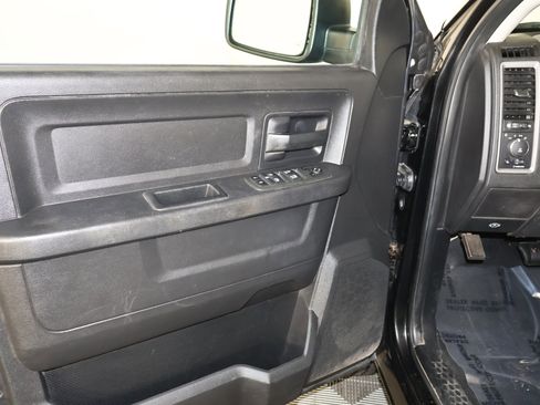 Used 2014 RAM 1500 Express w/ Black Ram 1500 Express Group image 34