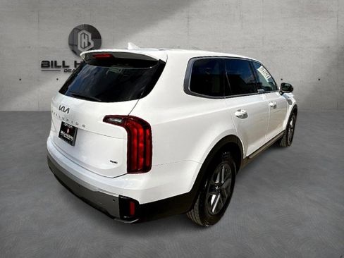 Used 2023 Kia Telluride LX image 10