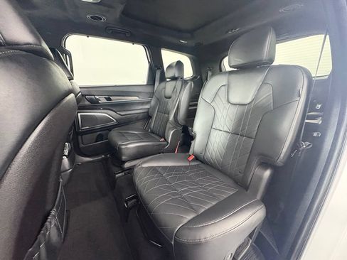 Used 2024 Kia Telluride SX Prestige X-Pro AWD/4WD image 19