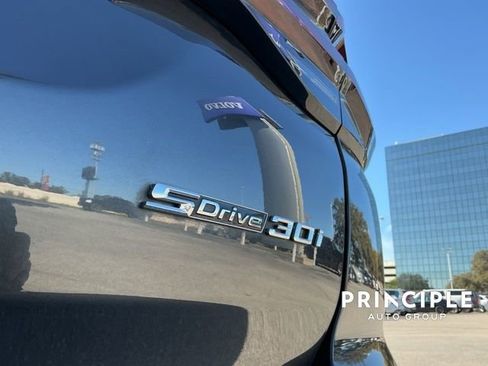 Used 2023 BMW X3 sDrive30i w/ Premium Package image 11