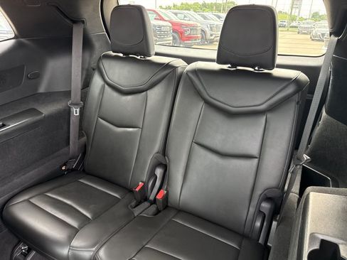 Used 2025 Cadillac XT6 Premium Luxury AWD/4WD image 7