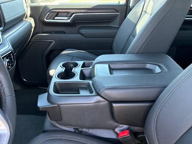 Used 2024 GMC Sierra 2500 SLT RWD image 14