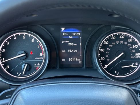 Used 2024 Toyota Camry SE image 27