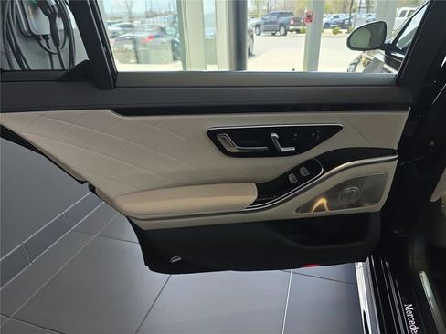 New 2026 Mercedes-Benz S 580 4MATIC Sedan image 7