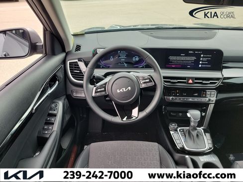 New 2026 Kia Seltos S FWD image 15