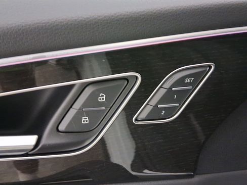 New 2026 Audi Q8 Premium Plus image 12