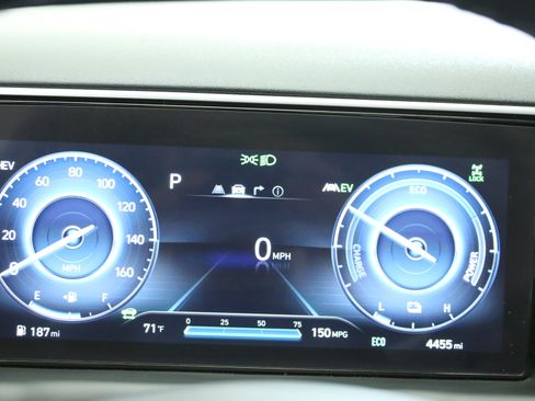 Used 2024 Hyundai Tucson Limited AWD/4WD image 17