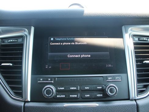 Used 2018 Porsche Macan S AWD/4WD image 54