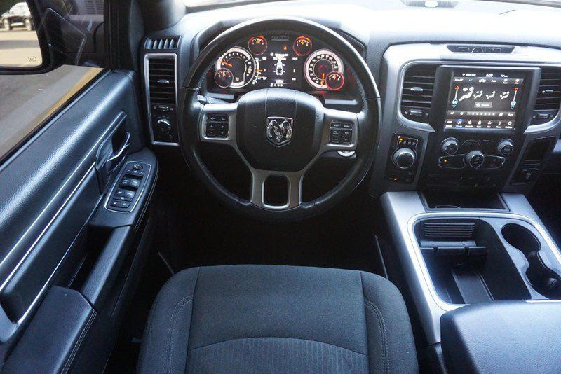 Used 2022 RAM 1500 Warlock AWD/4WD image 36