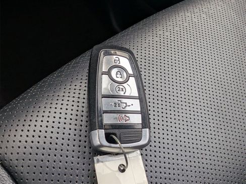 Used 2022 Ford F150 Lariat w/ Equipment Group 502A High image 42