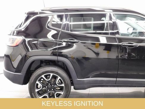 Used 2020 Jeep Compass Trailhawk image 20