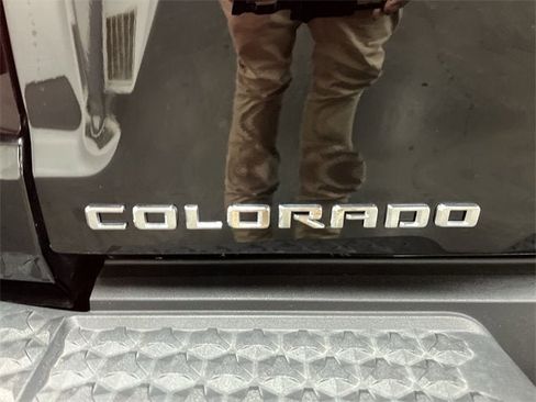 Certified 2023 Chevrolet Colorado Z71 w/ Z71 Convenience Package 2 image 30