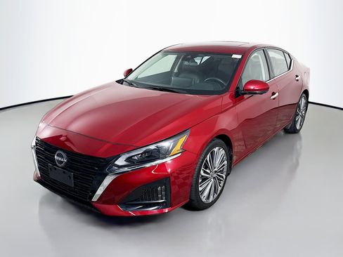 Used 2024 Nissan Altima 2.5 SL image 4