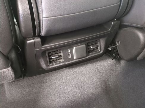 Certified 2024 GMC Sierra 1500 SLT image 21