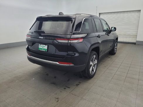 Used 2022 Jeep Grand Cherokee Limited 4xe image 9