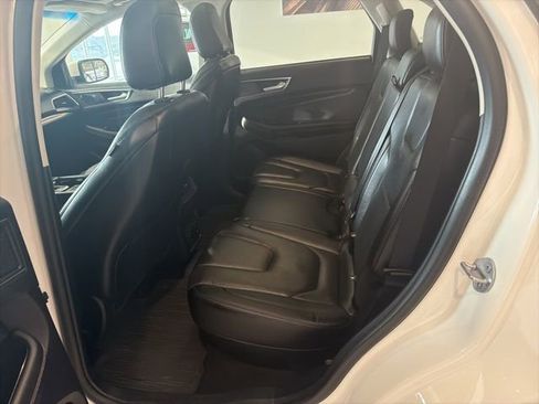 Used 2020 Ford Edge Titanium w/ Equipment Group 301A image 17