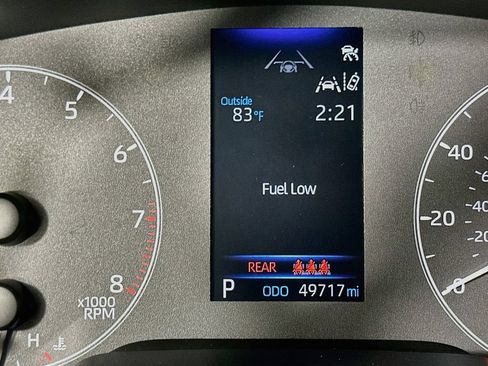 Used 2025 Toyota Corolla SE FWD image 12