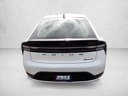 Used 2024 Toyota Prius Prime image 3