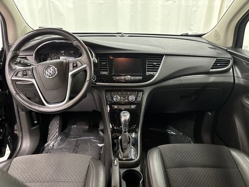 Used 2022 Buick Encore Preferred image 12