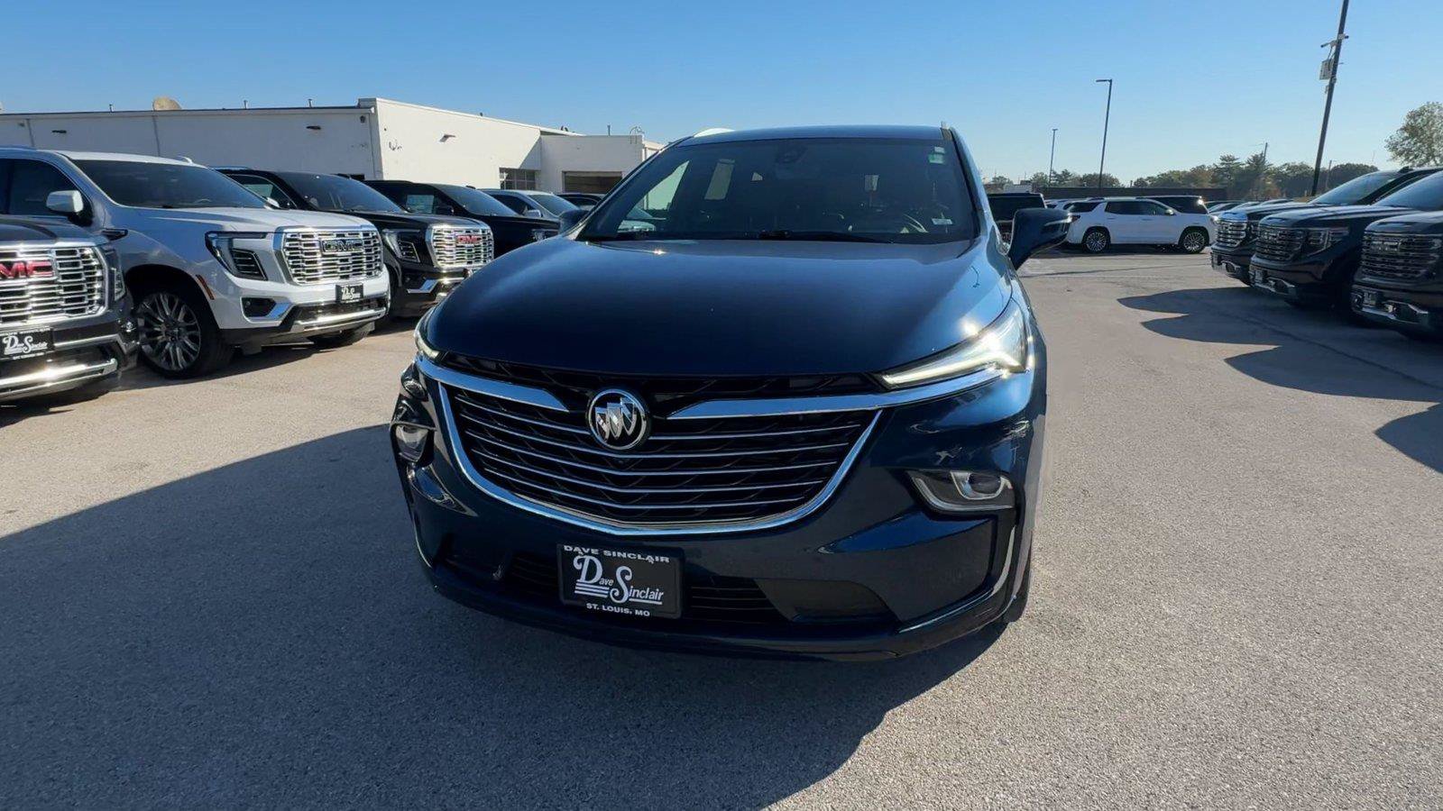 Used 2023 Buick Enclave Premium FWD image 4