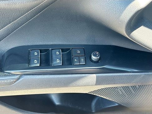 Used 2018 Toyota Camry XSE FWD image 16