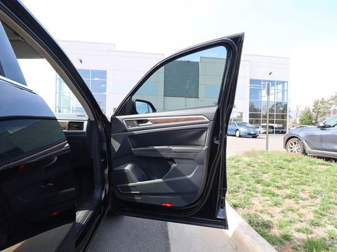 Used 2018 Volkswagen Atlas SEL Premium image 50