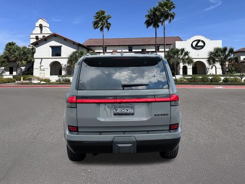 Certified 2024 Lexus GX 550 w/ Accessory Package (Z1) AWD/4WD image 3