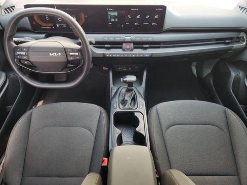 Used 2025 Kia K4 FWD image 26