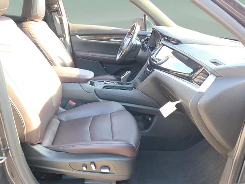 Used 2021 Cadillac XT6 Premium Luxury image 19
