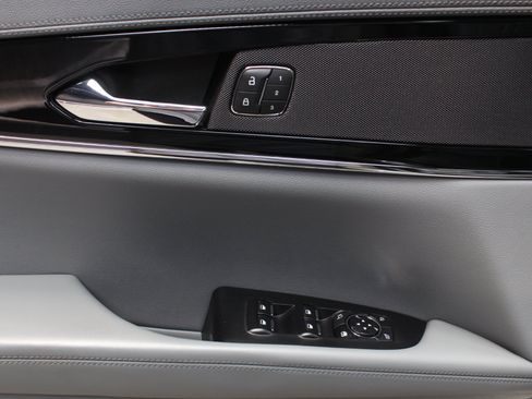 Used 2023 Lincoln Nautilus Reserve FWD image 36