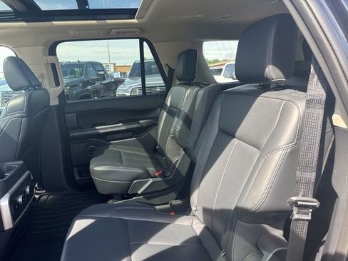 Used 2024 Ford Expedition XLT AWD/4WD image 26