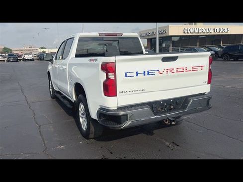 Certified 2022 Chevrolet Silverado 1500 LT w/ Convenience Package II AWD/4WD image 7