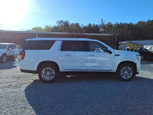 Used 2024 GMC Yukon XL Denali image 5