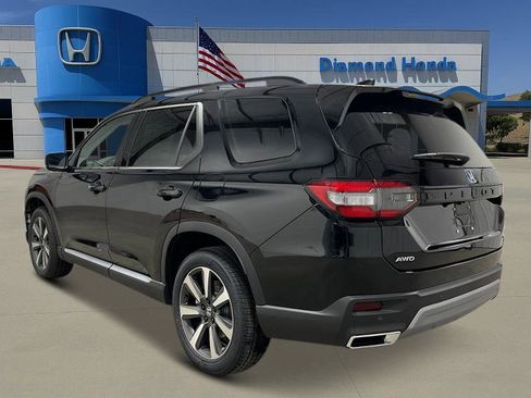 New 2025 Honda Pilot Elite image 3