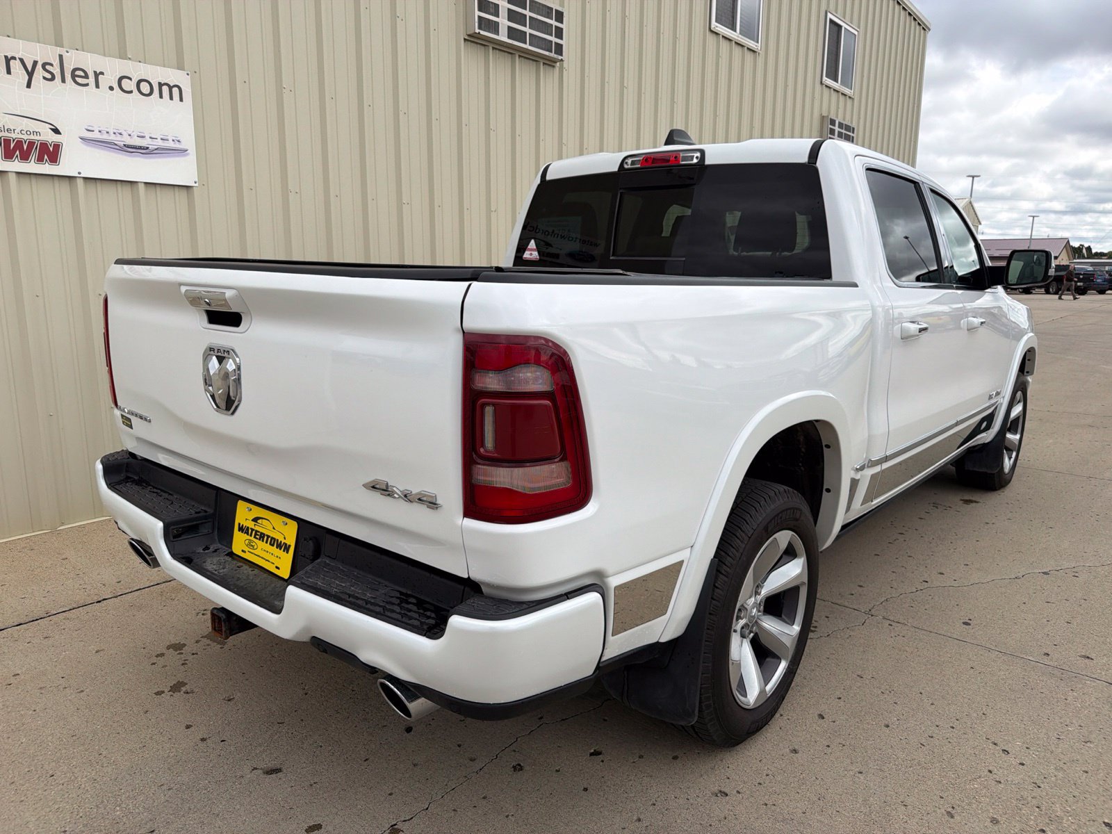 Used 2021 RAM 1500 Limited w/ Off-Road Group AWD/4WD image 7