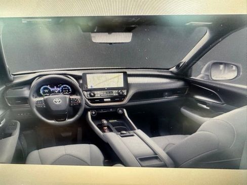 Used 2026 Toyota Grand Highlander AWD Hybrid image 5