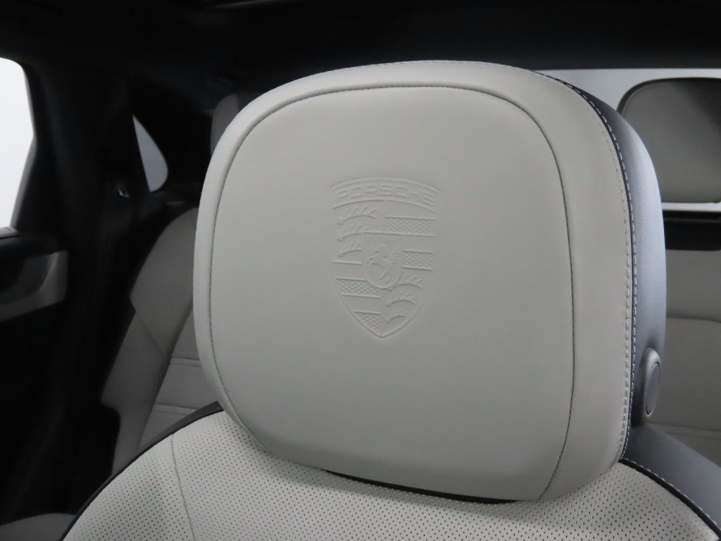 Certified 2026 Porsche Cayenne E-Hybrid AWD/4WD image 41
