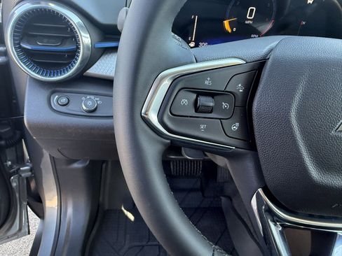 New 2025 Chevrolet Trax LT w/ Driver Confidence Package image 23